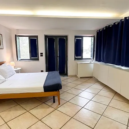 Irma Oda ve Kahvaltı Sorrento