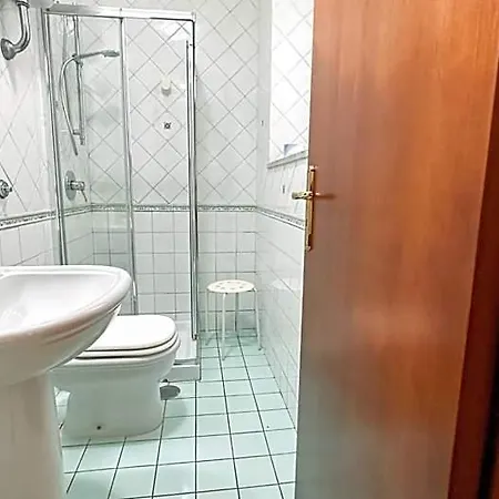 Irma Oda ve Kahvaltı 3*
